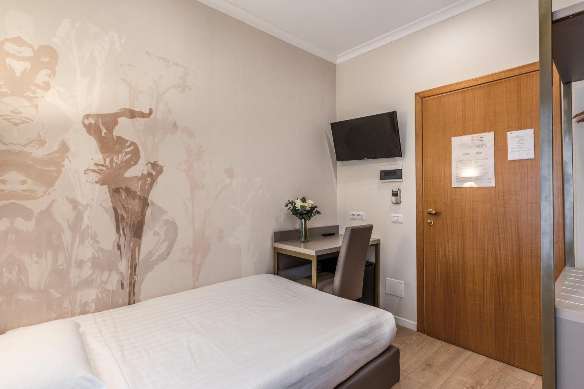 Hotel Flower Garden 3*