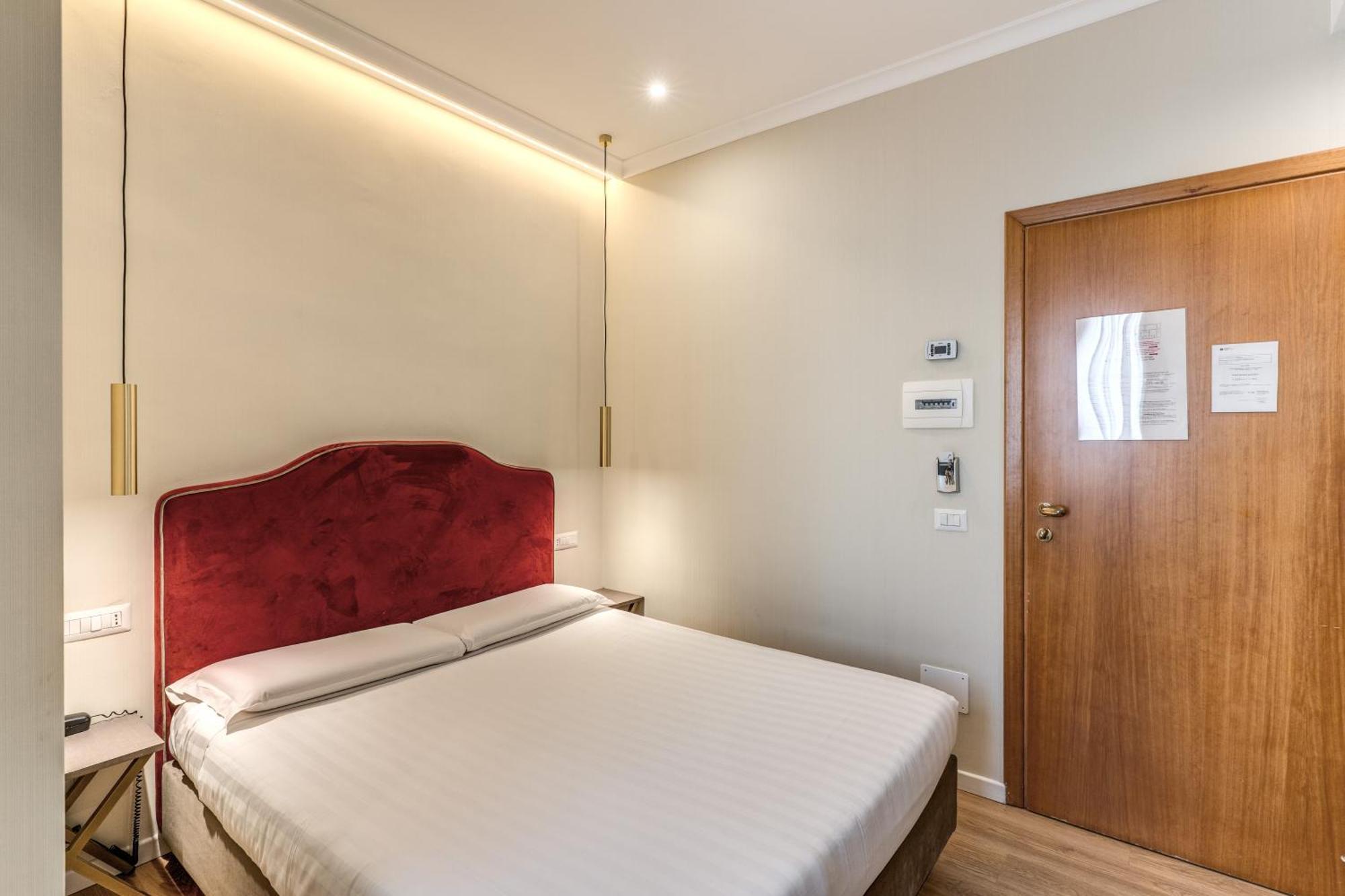 Flower Garden Hotel 3*