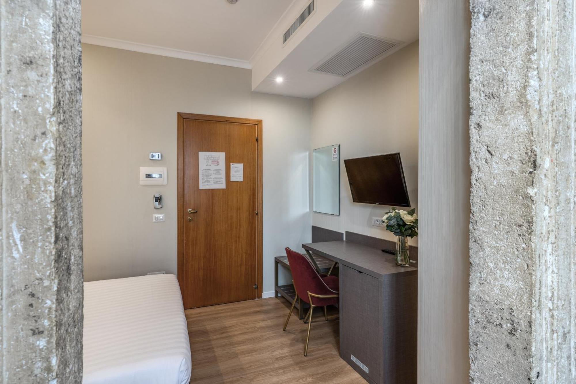 Flower Garden Hotel Roma